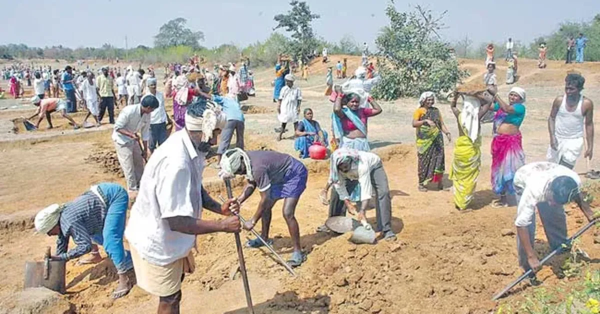 వేతన దారులకు శుభవార్త