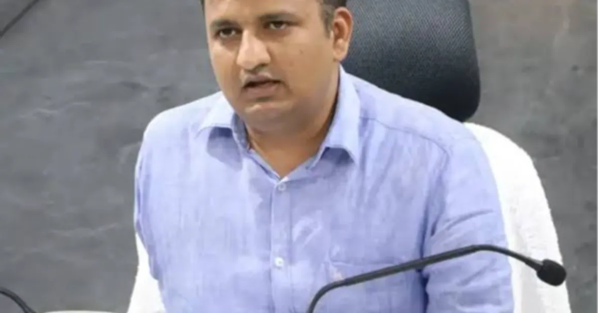 IAS గిరీషపై క్రమశిక్షణా చర్యలు ఉపసంహరణ